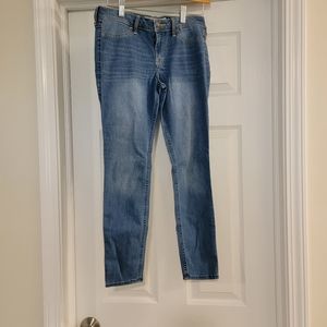 $4/$25 Hollister Low Rise Jean Leggings Size 5s 27x26